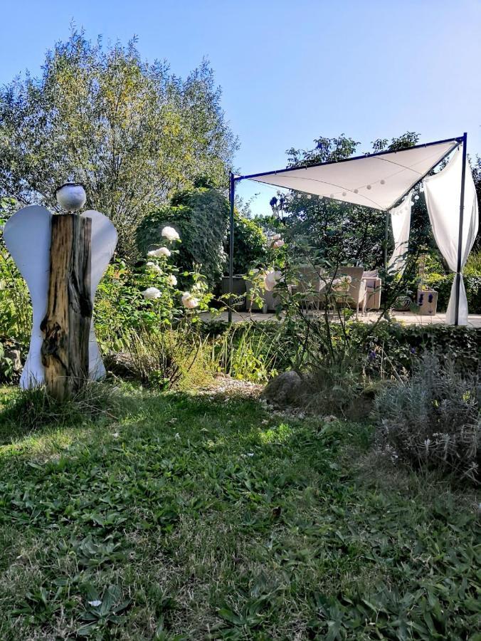 Apartmany Ruprechtov Hroznetin Buitenkant foto