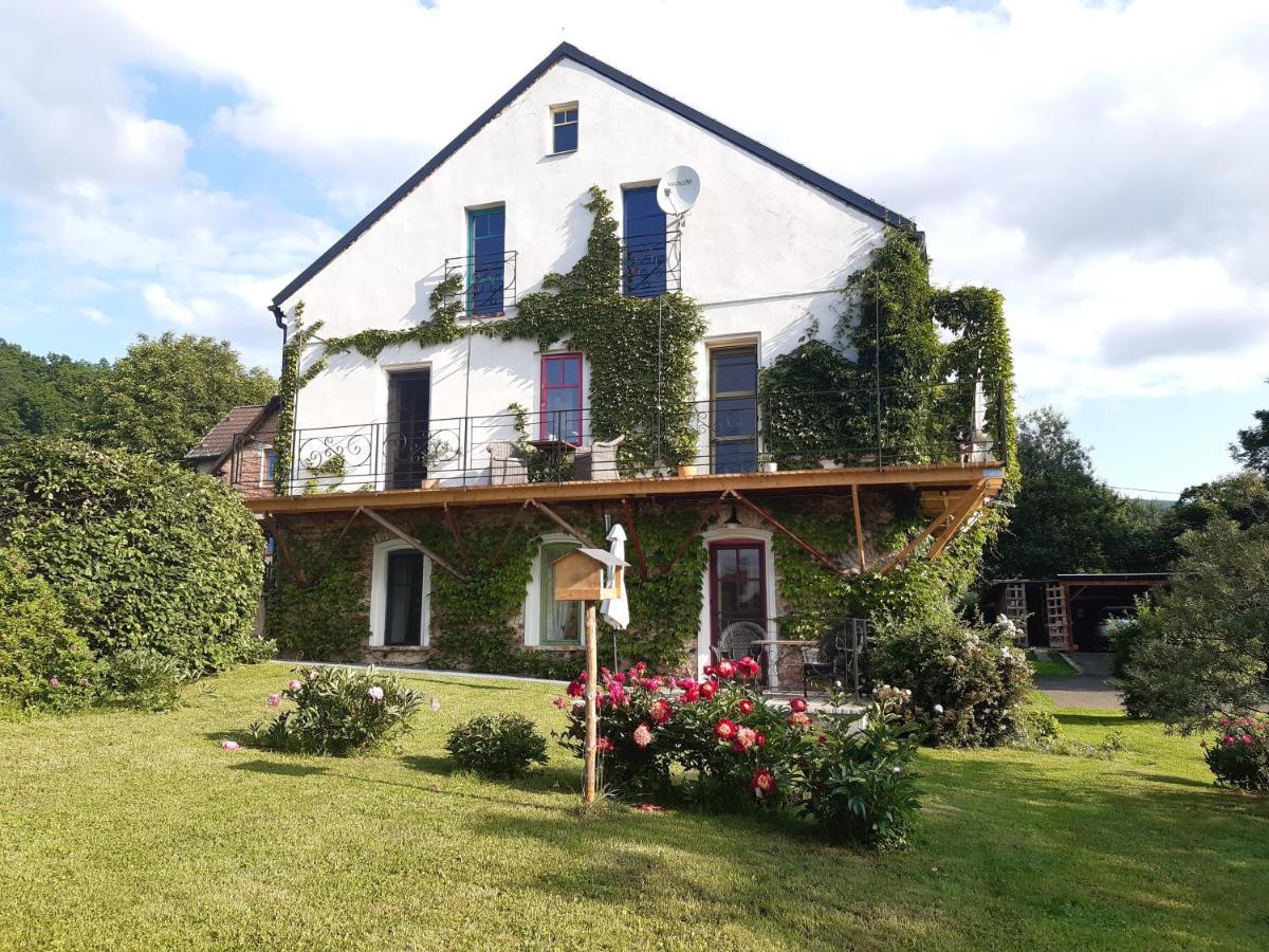 Apartmany Ruprechtov Hroznetin Buitenkant foto