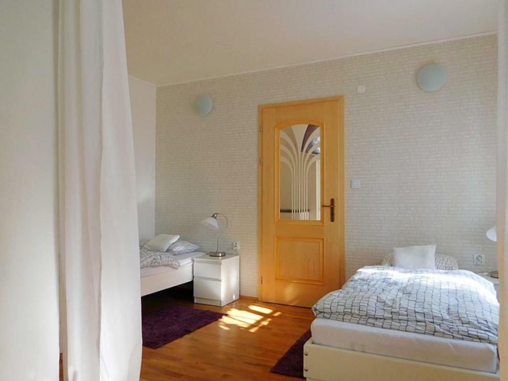 Apartmany Ruprechtov Hroznetin Buitenkant foto