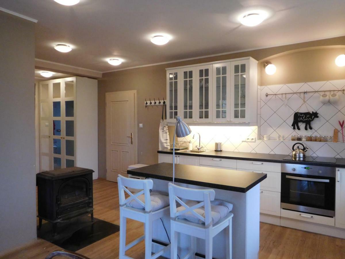 Apartmany Ruprechtov Hroznetin Buitenkant foto